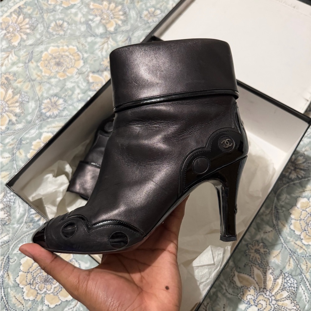Vintage CHANEL Black Leather Booties - Picture 5 of 8